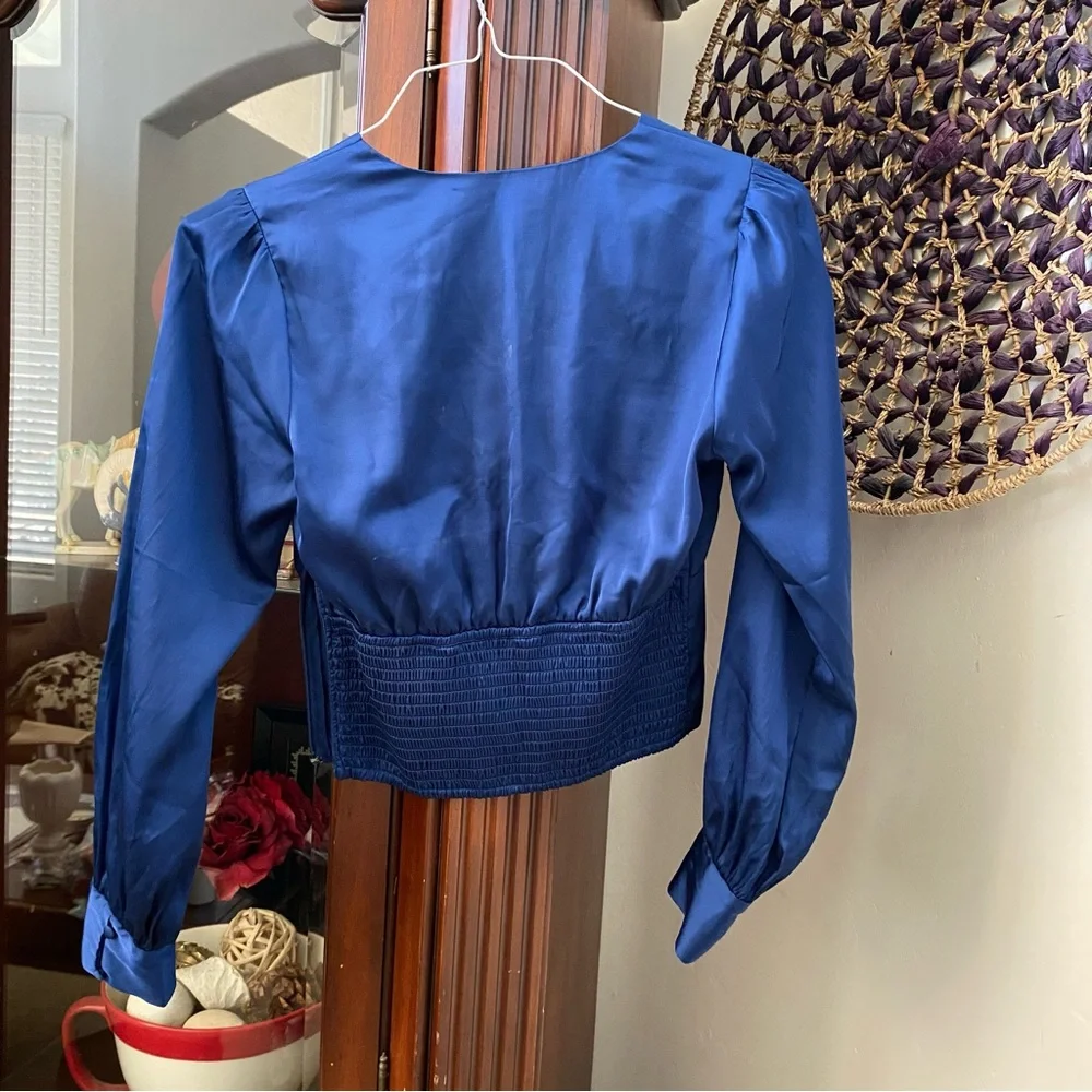 Abercrombie & Fitch Blue Long-Sleeve Satin Puff Sleeve Peasant Top Women’s S